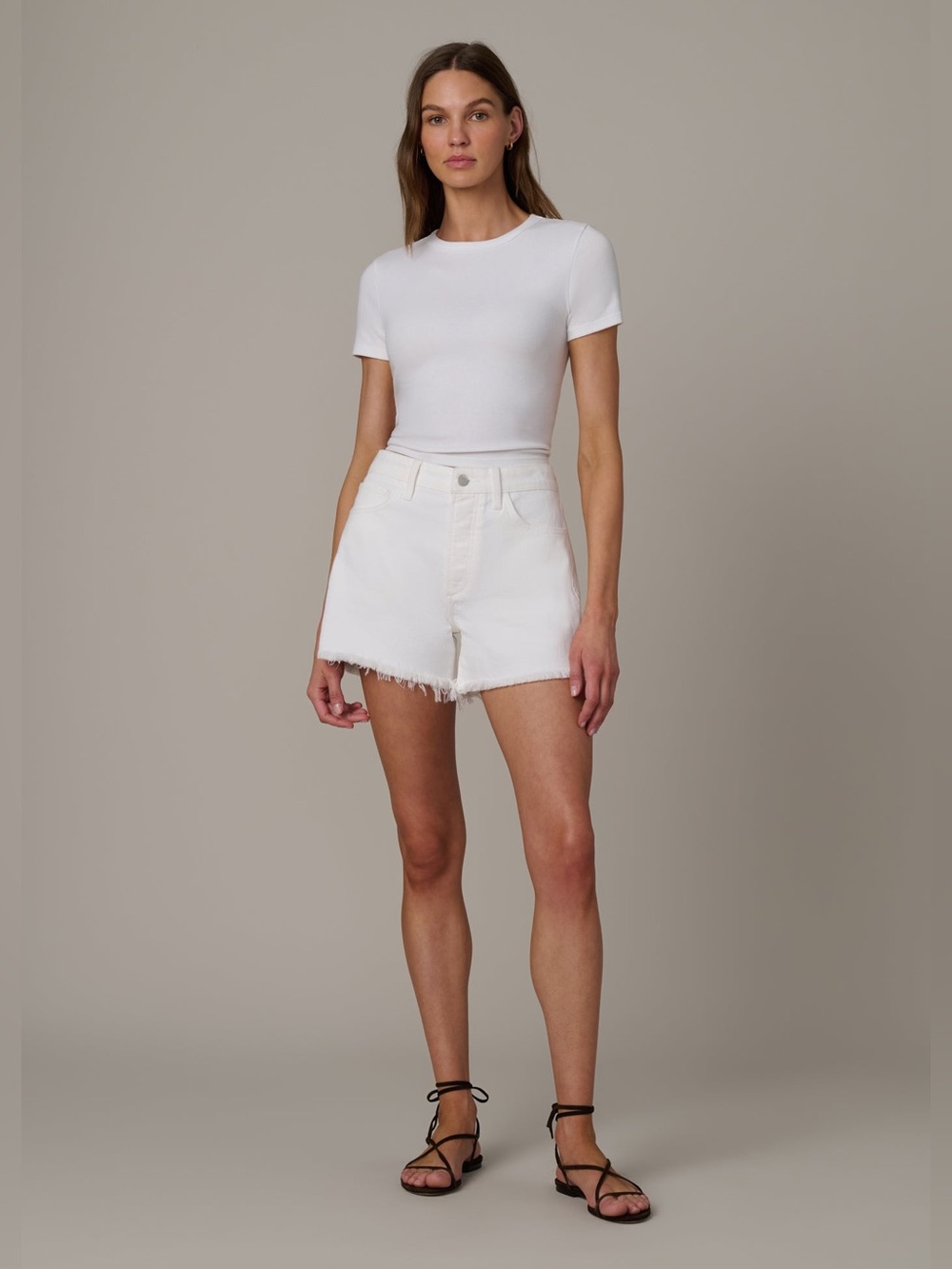 JOE’S JEANS
THE JESSIE SHORT
HIGH RISE RELAXED 4" SHORT
SIZE 32
BNWOT
118$